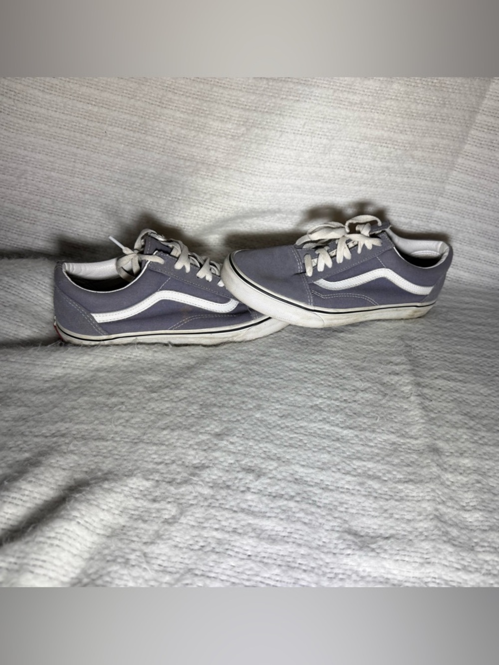 💜Vans Old Skool 💜
Lavender/grey with white stripe